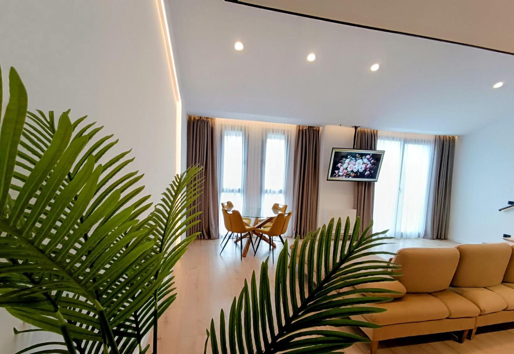 Sunset Retreat Stylish Loft By The Park Apartment